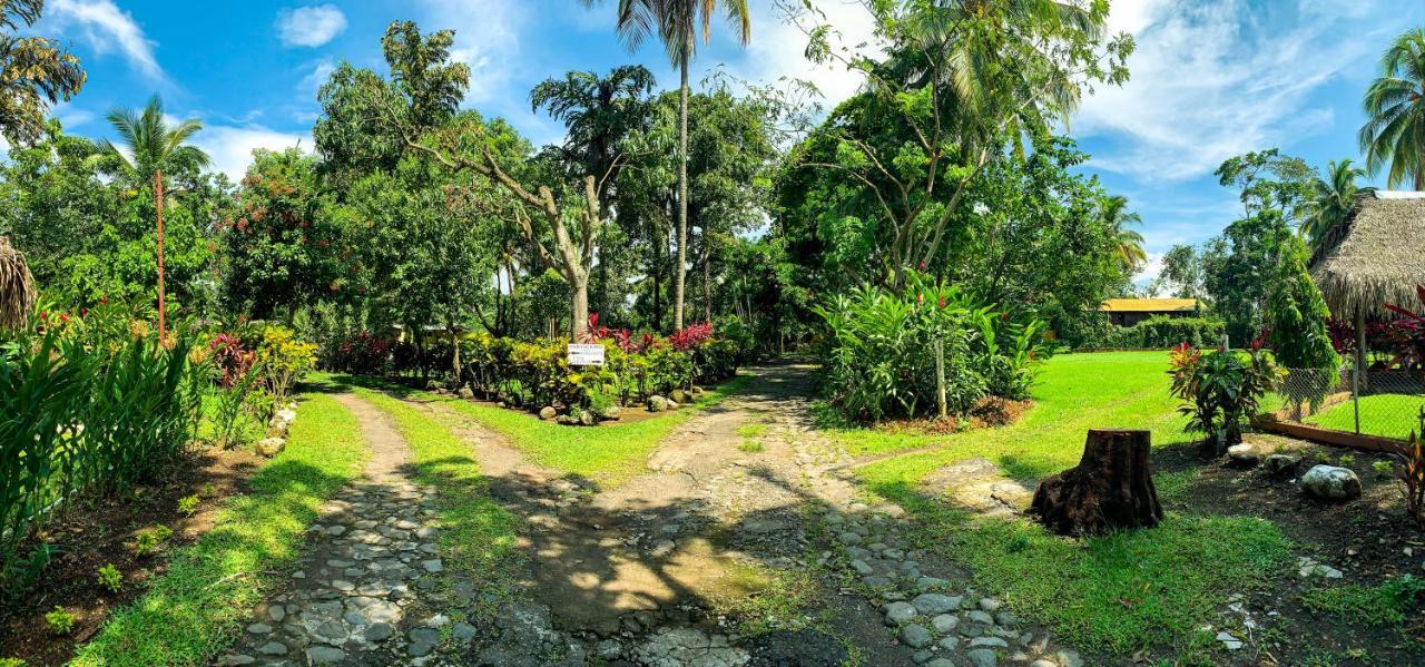 Hotel La Colonia Retalhuleu Luaran gambar
